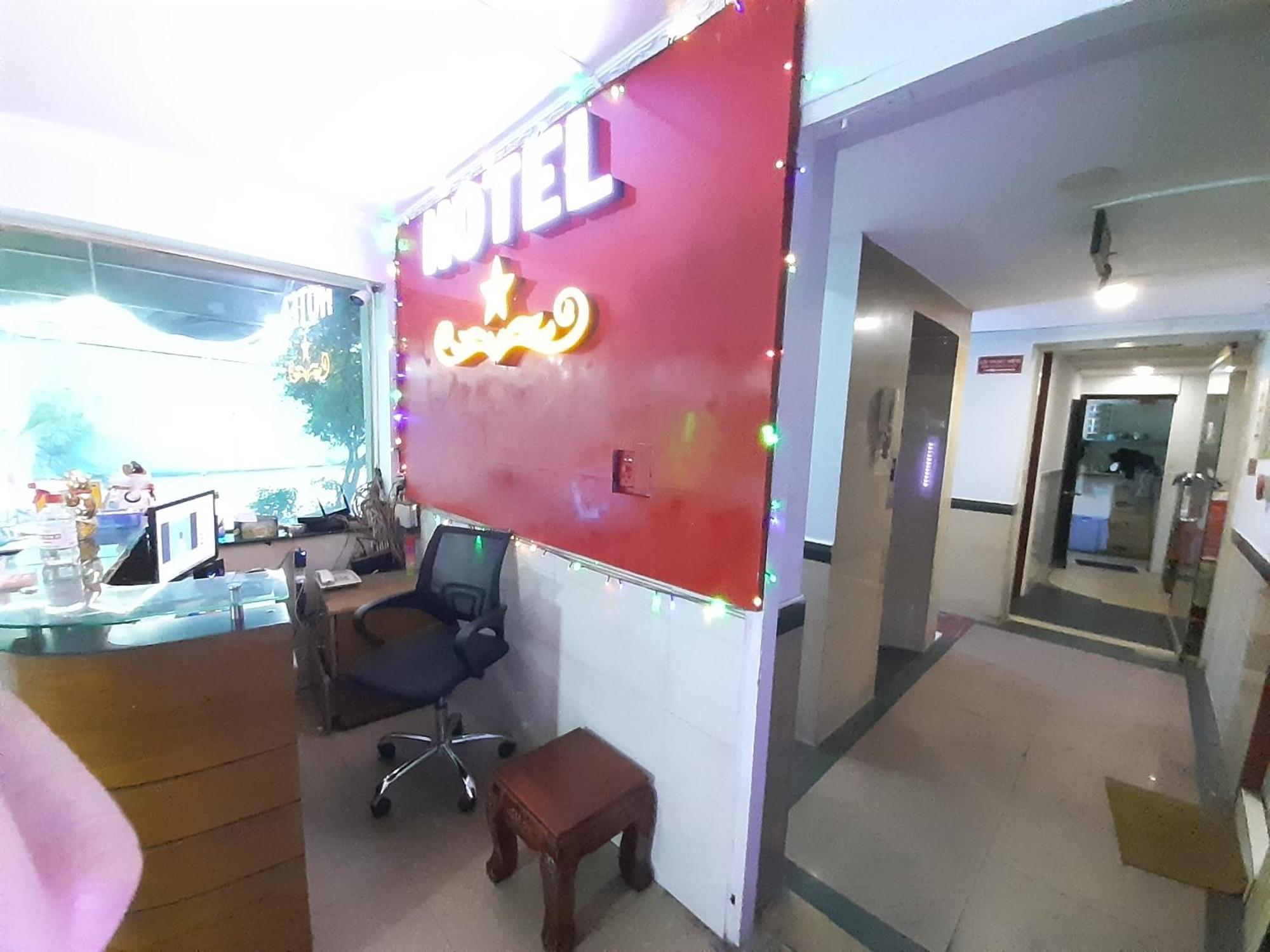 Oyo 1226 Hoang Gia Khách sạn TP. Hồ Chí Minh