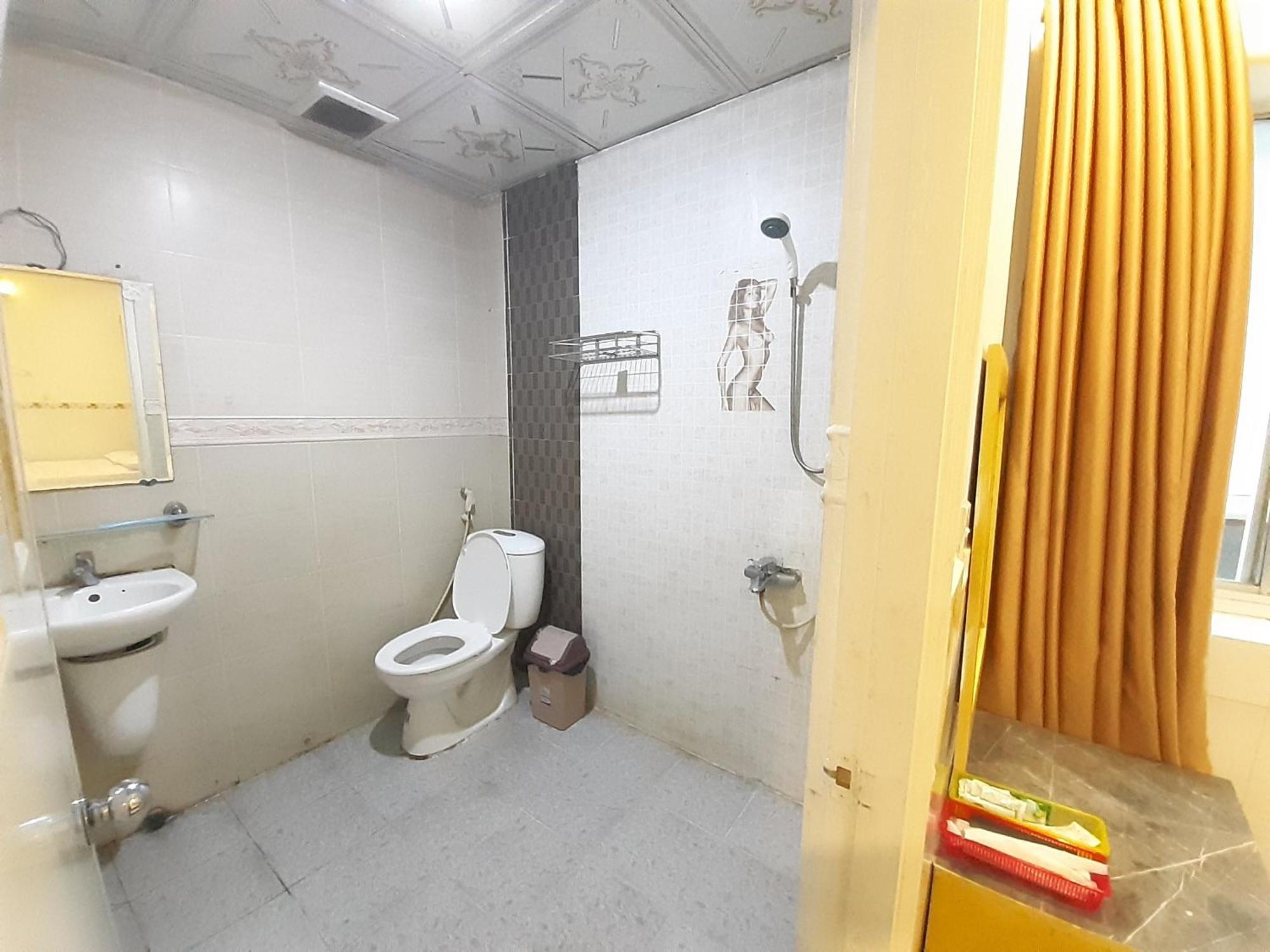 Oyo 1226 Hoang Gia Khách sạn