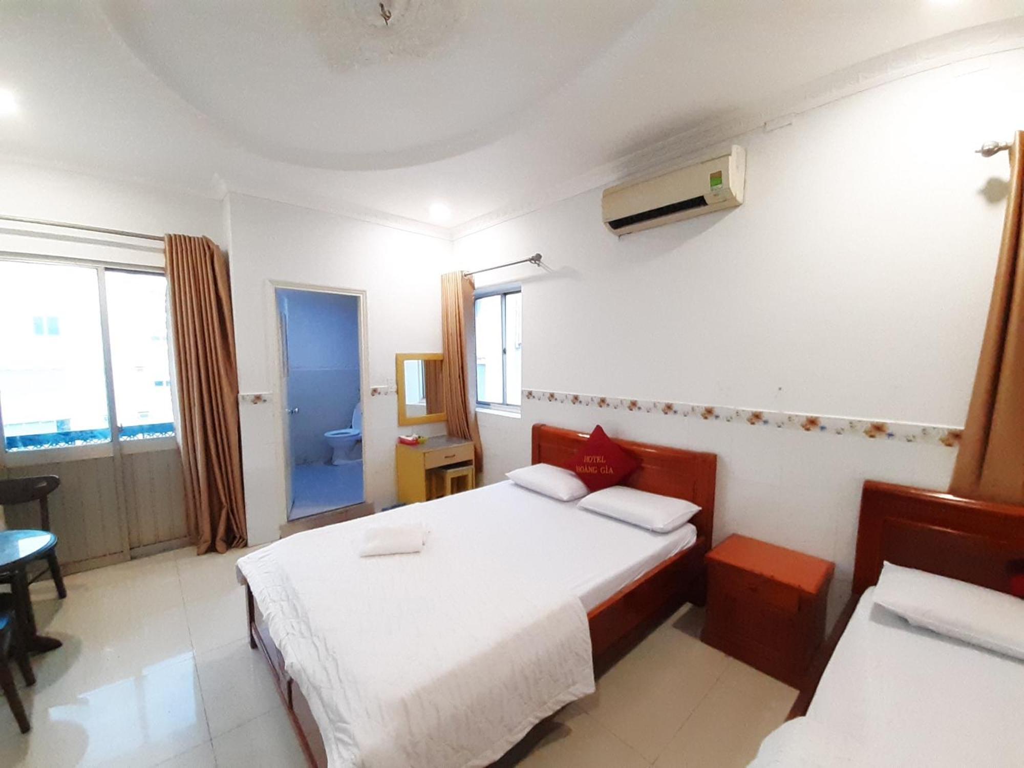 Khách sạn Oyo 1226 Hoang Gia