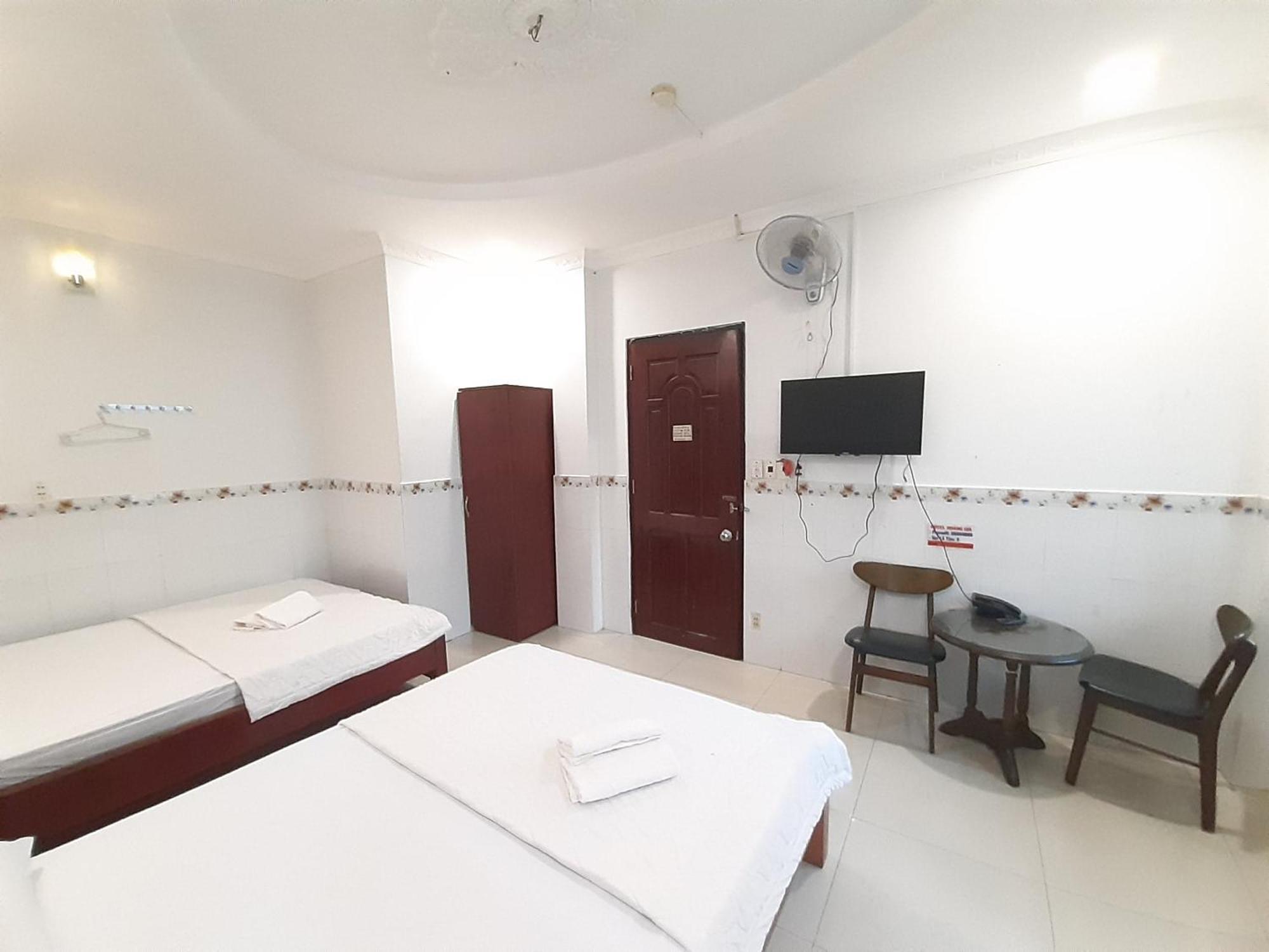 Oyo 1226 Hoang Gia Khách sạn