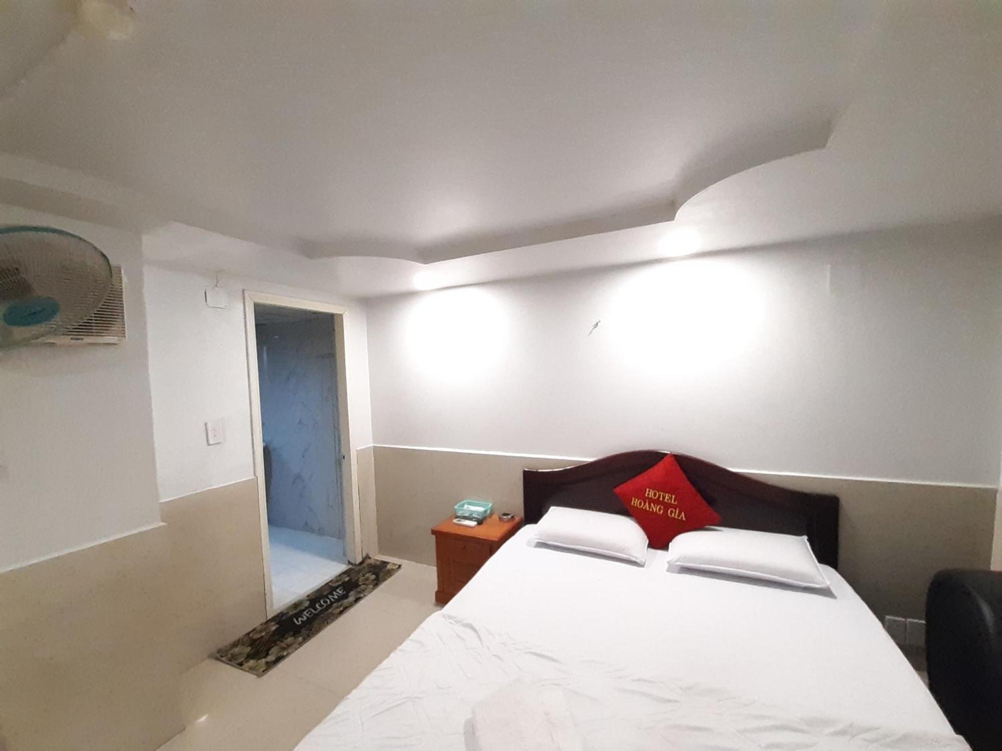 Khách sạn Oyo 1226 Hoang Gia 2*