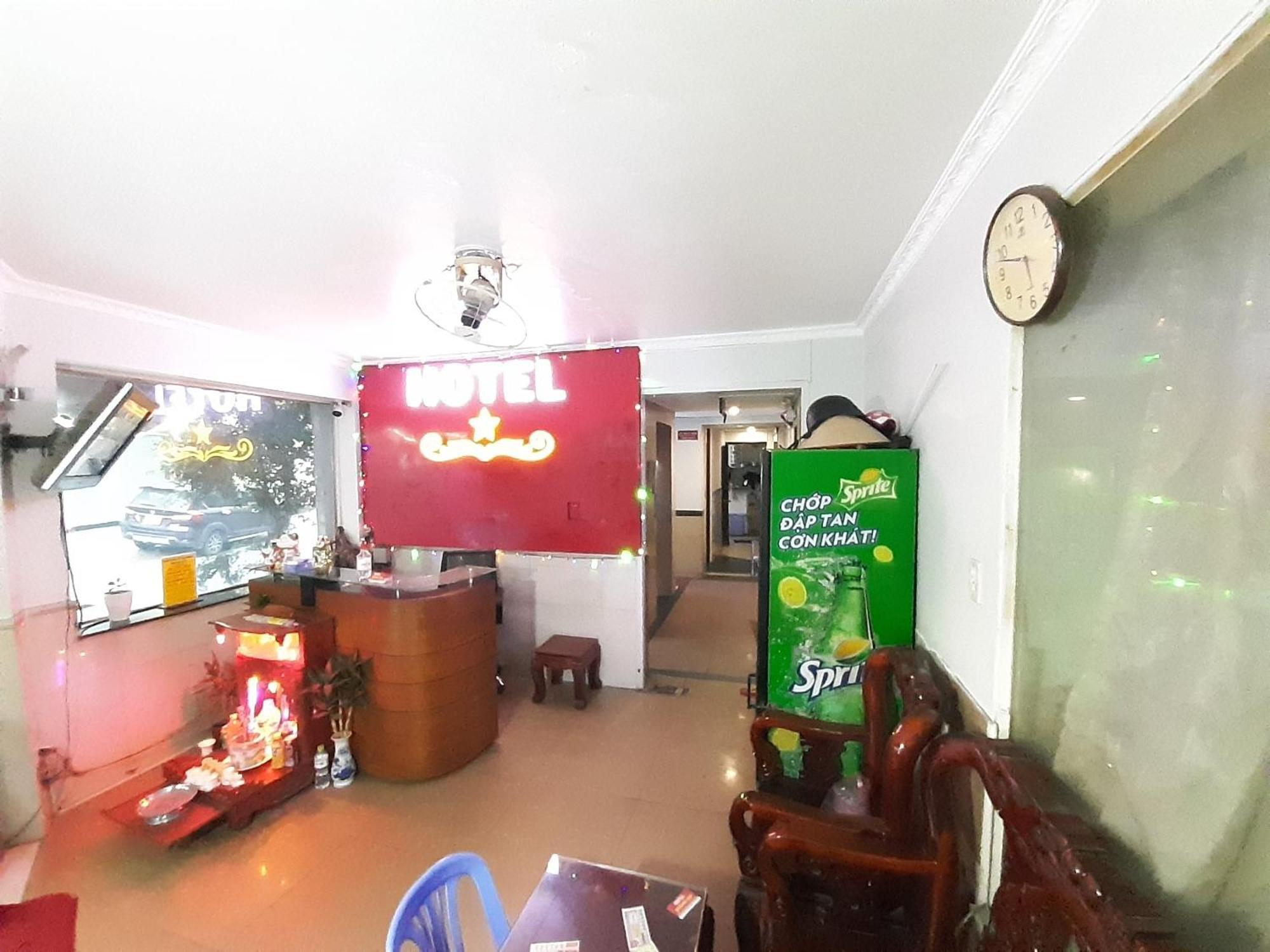 Khách sạn Oyo 1226 Hoang Gia TP. Hồ Chí Minh